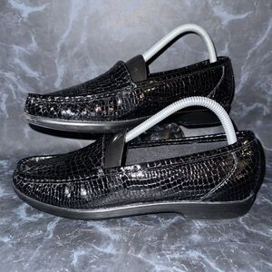 SAS Shoes Simplify Black Croc Slip On Comfort Shoe Loafer Size 9.5M